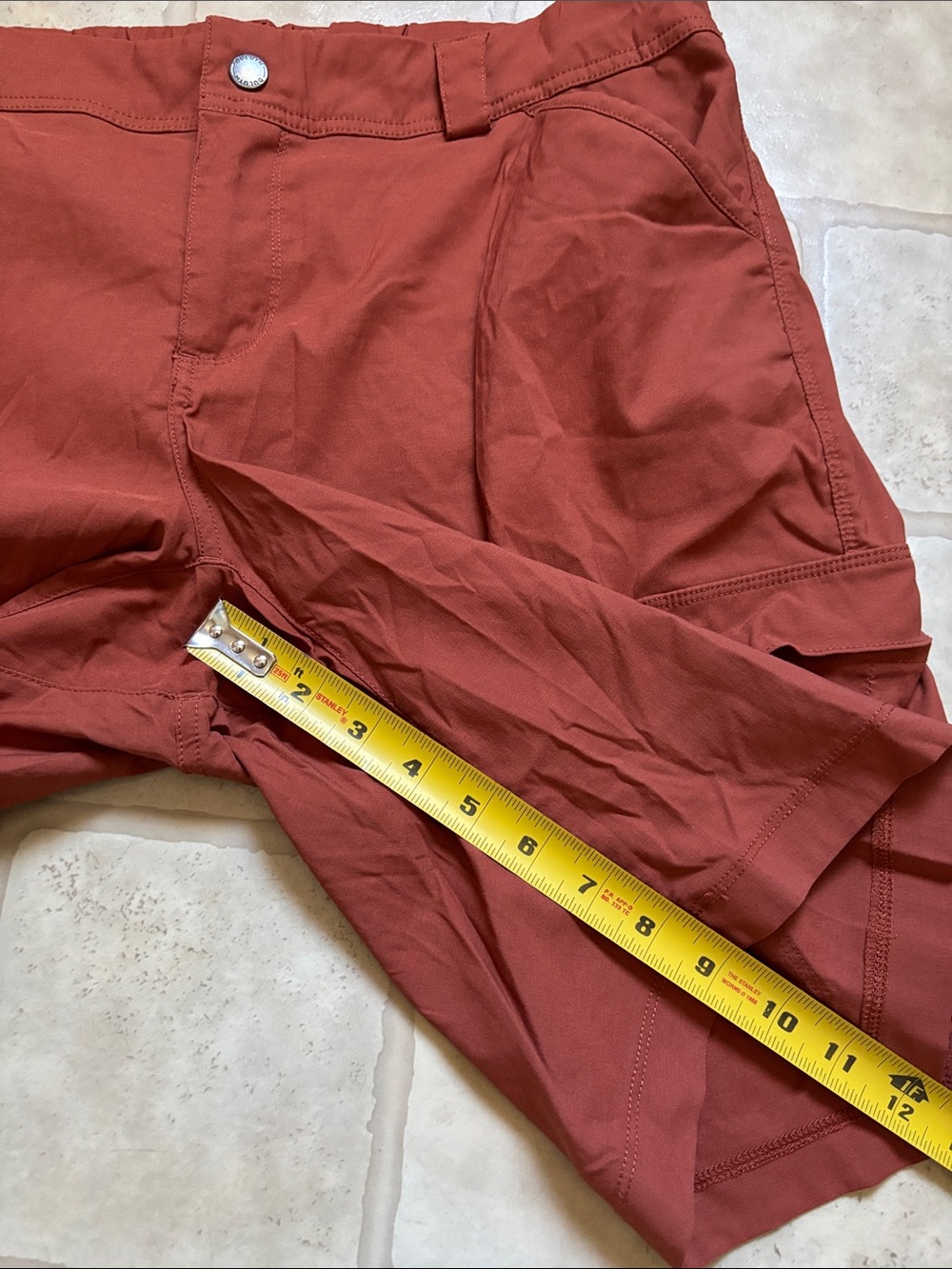 Duluth Trading Co. Rust Colored Cargo Shorts, Women’s Size 14 - Picture 6 of 7